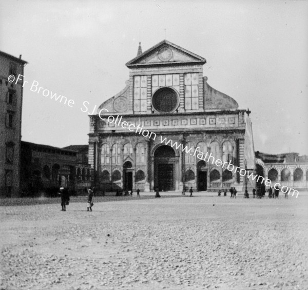 PANORAMA WITH MOUNT VESUVIUS MAIN STREET